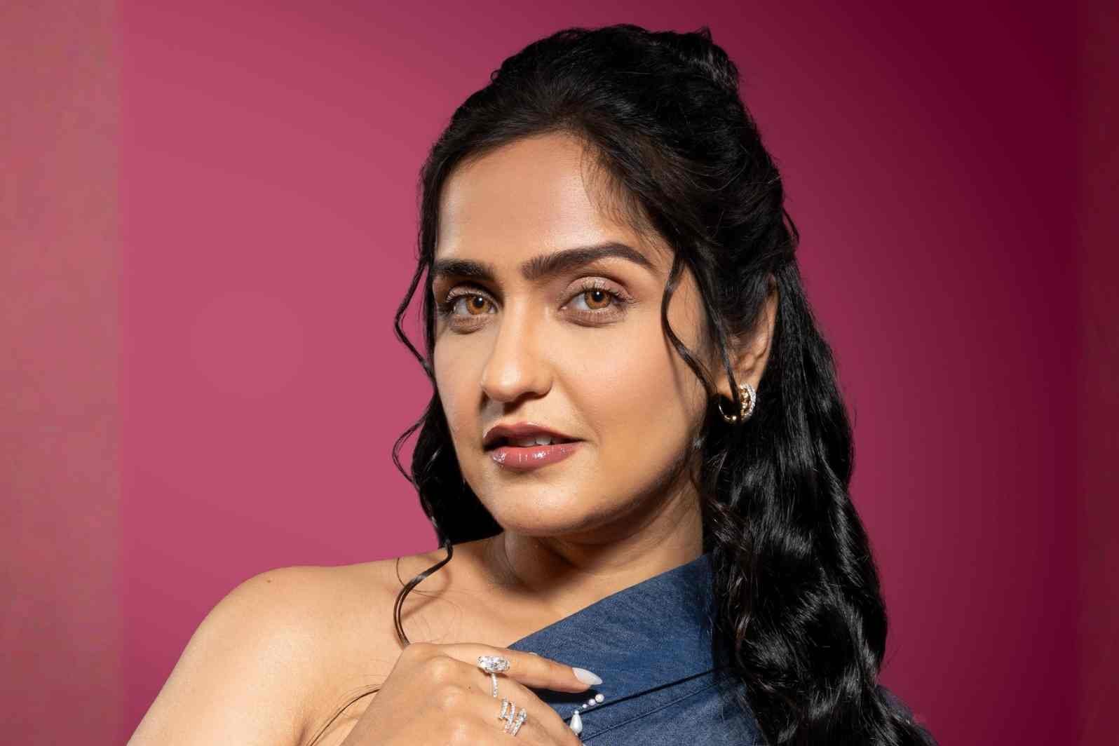 asees kaur