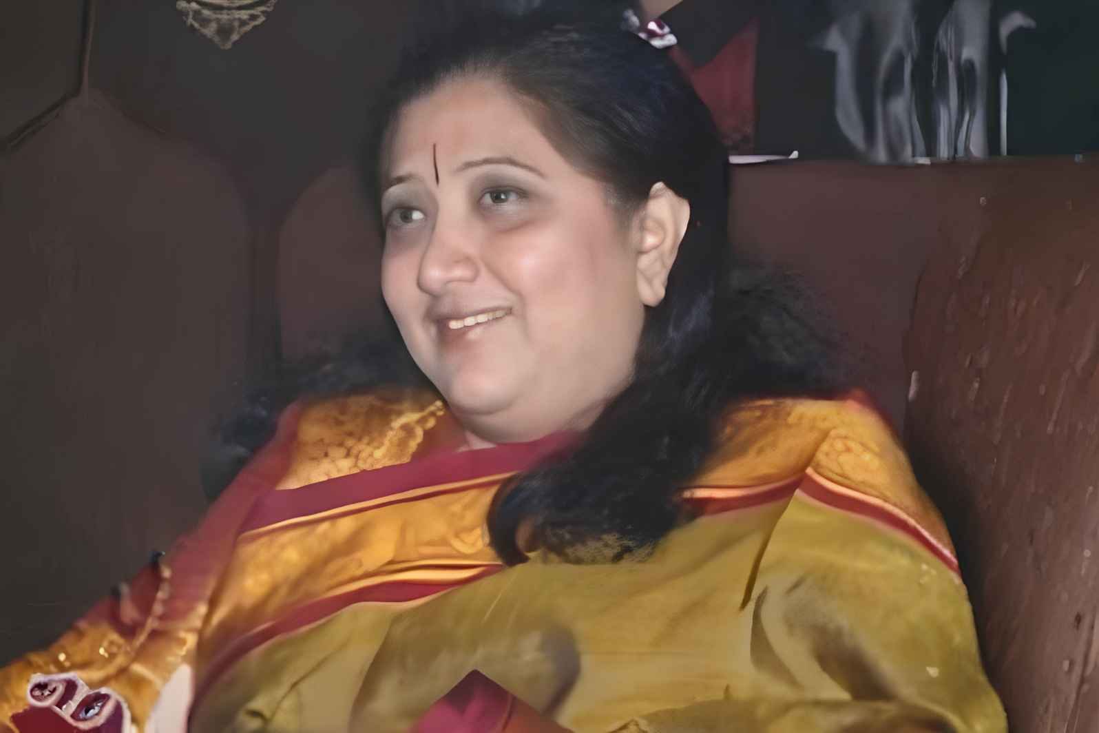 chaya sarathkumar