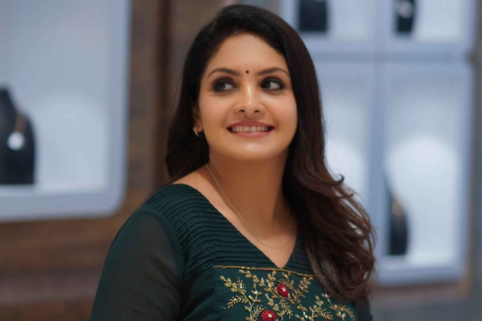 gayathri arun