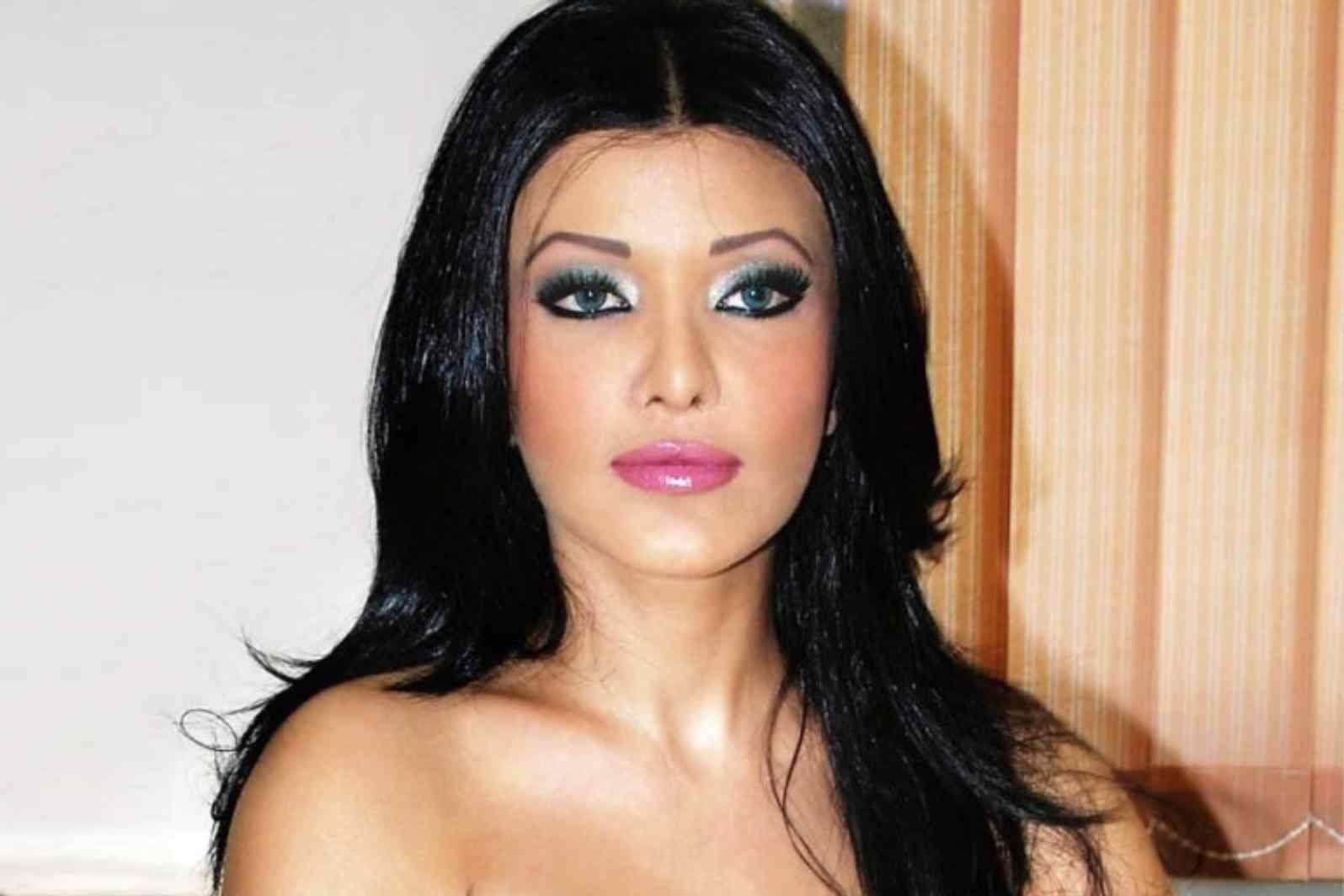 koena mitra